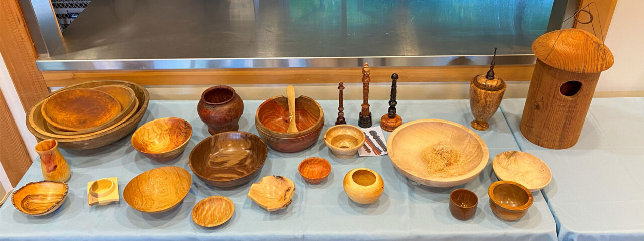 Show N Tell Woodturning Projects. Mostly bowls and platters.