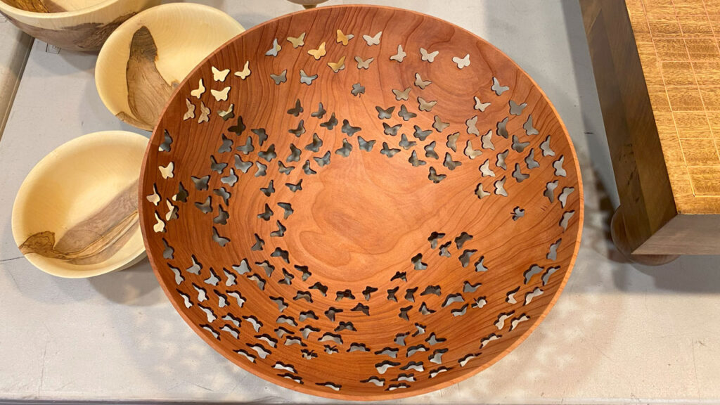 Top view of the butterfly bowl by Dave Vannier